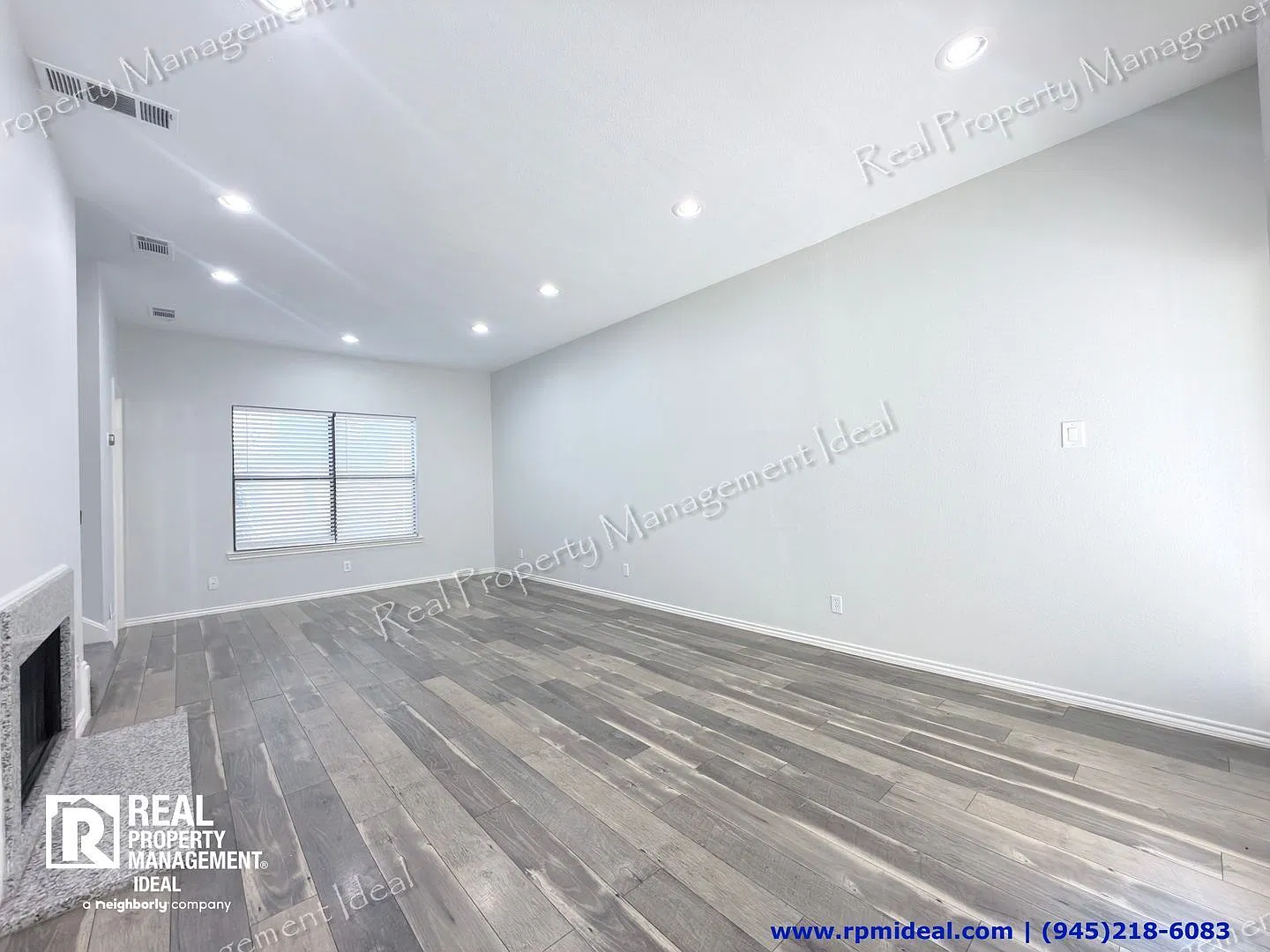 2 bed, 2.0 bath, 878 sqft, $1,599 — Photo 3