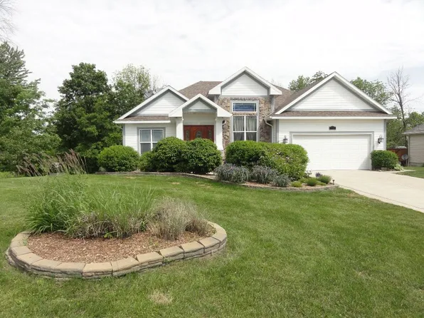 4535 Grand Ridge Dr SW, Wyoming, MI 49418