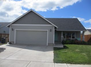 3466 Red Tail Dr, Lebanon, OR 97355