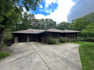 150 Flint Ridge Ln, Daniels, WV 25832