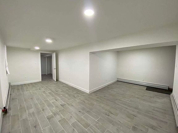 4th image of 351 Midwood St #Basement