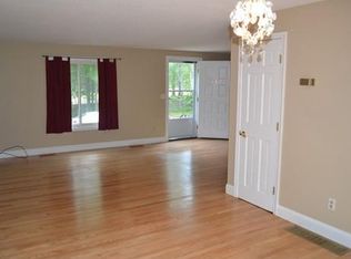 112 Foxboro Rd, Wrentham, MA 02093