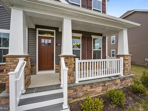 4th image of 107 Tuscany Dr