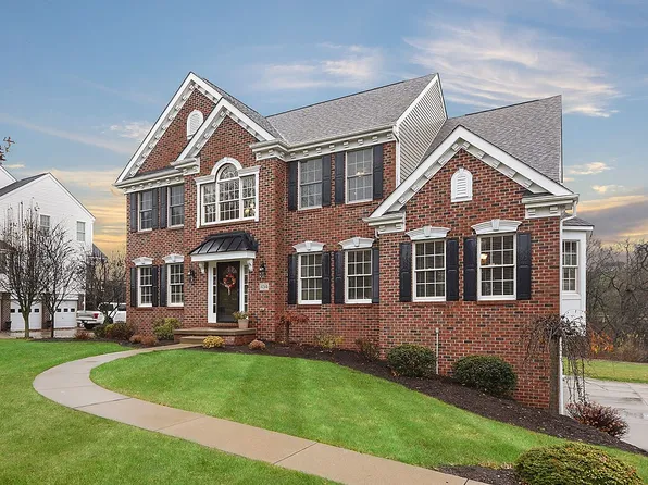 434 Longleaf Dr, Venetia, PA 15367