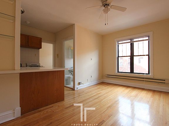 3rd image of 2900 N Mildred Ave #29021D