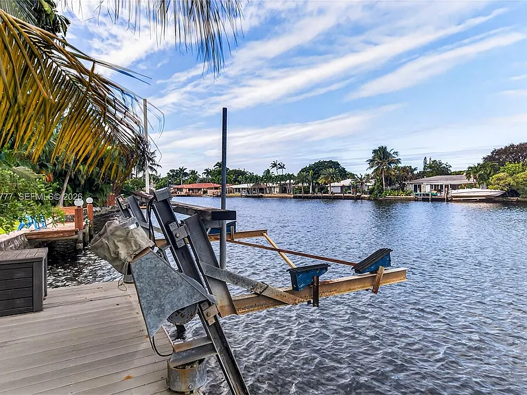 2801 Coral Shores Dr — Photo 6