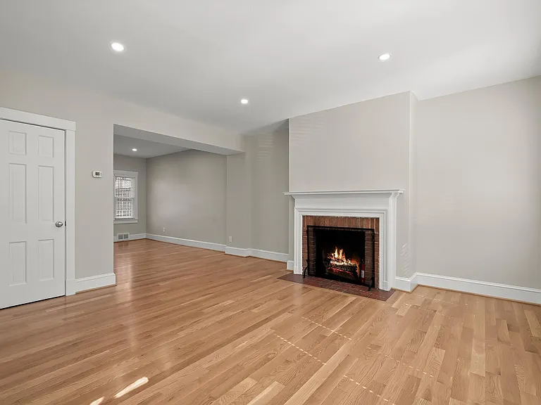 5031 V St NW — Photo 2