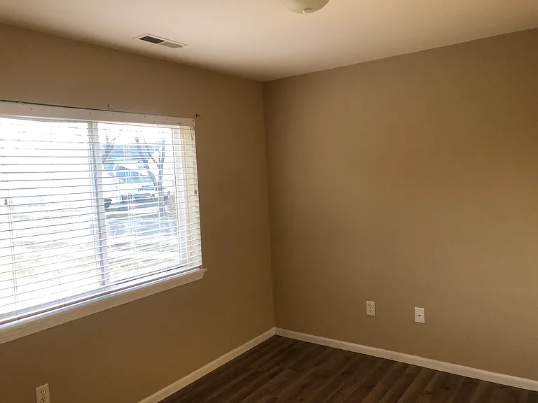1016 Rockefeller Ln — Photo 10