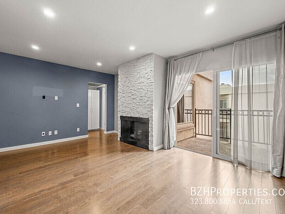 3rd image of 141 S Clark Dr #412A