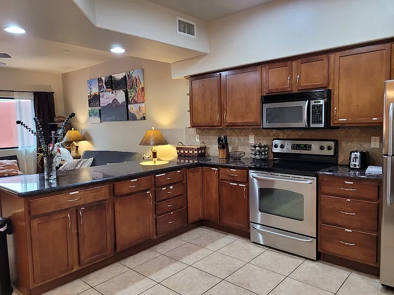 45 N Canyon Diablo Rd #M — Photo 8