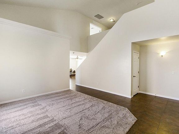 2nd image of 2176 N Santiana Pl