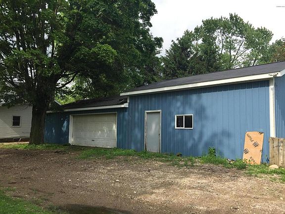 2nd image of 1056 W Allegan St
