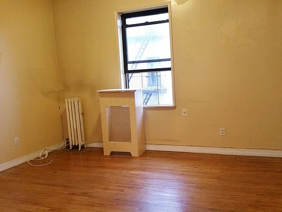 5th image of 2168 35th St APT 5G