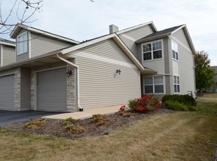 950 Penny Ln #22UR, Sycamore, IL 60178