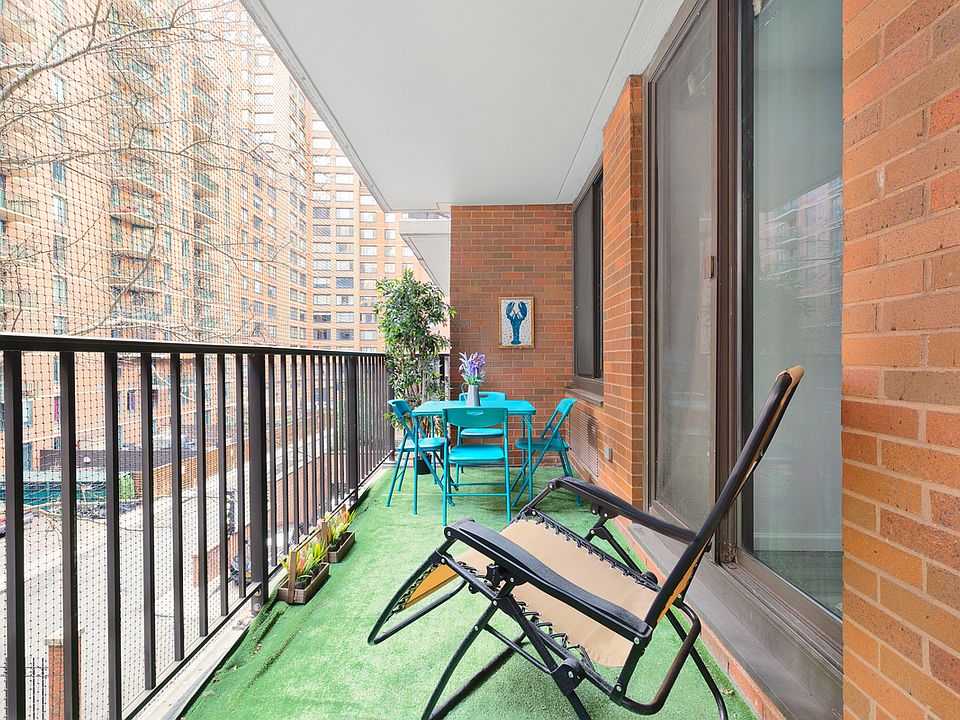 1st image of 300 Albany St APT 3B