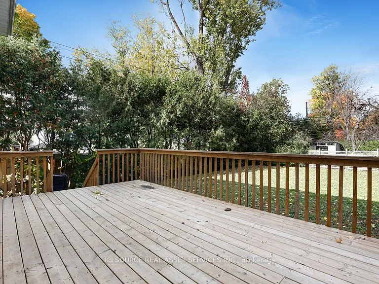 1371 Kilborn Ave — Photo 5