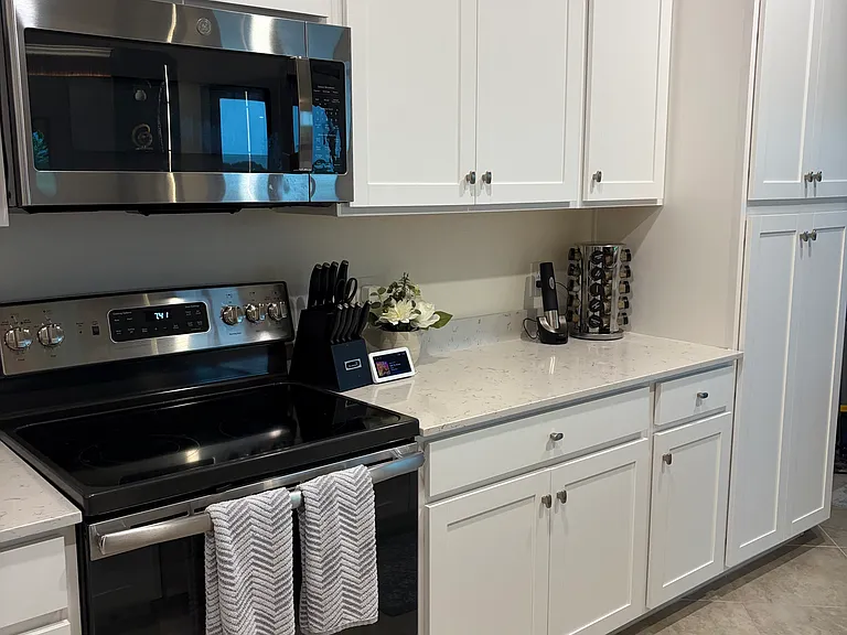 17520 Gawthrop Dr #405 — Photo 17