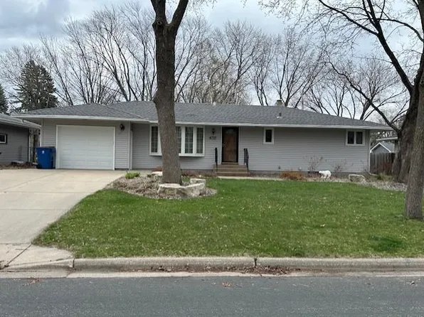 4722 Sandra Ln, White Bear Lake, MN 55110