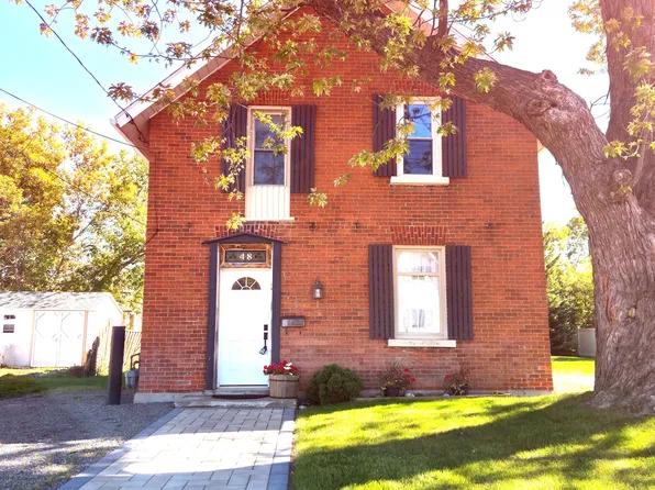 48 Norma St S, Arnprior, ON K7S 3B5