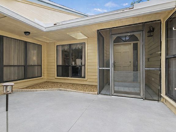 3rd image of 6691 S Pine Court