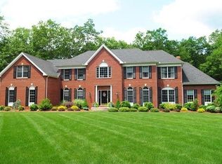 13 Avalon Ln, Marlborough, CT 06447