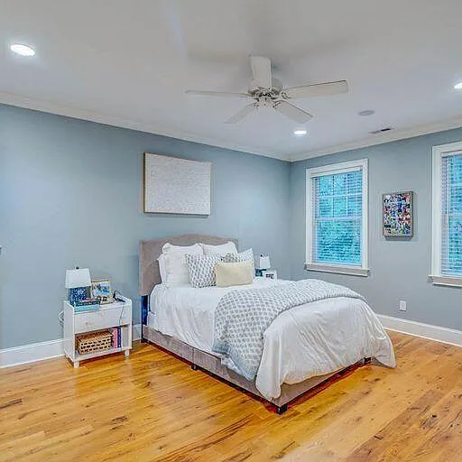 4 bed, 2800 sqft, $4,950 — Photo 3