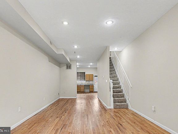 5th image of 3418 E Baltimore St
