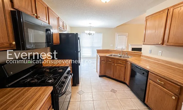 6416 Phillips Creek Dr — Photo 5