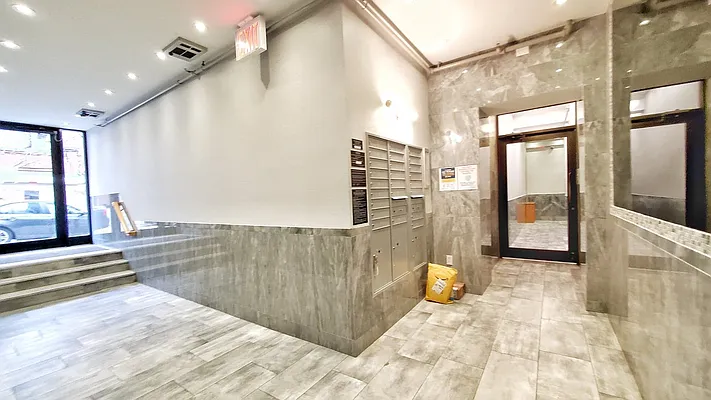 Rented by Avenues Real Estate | media 19