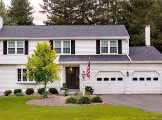 1210 N Main St, West Hartford, CT 06117
