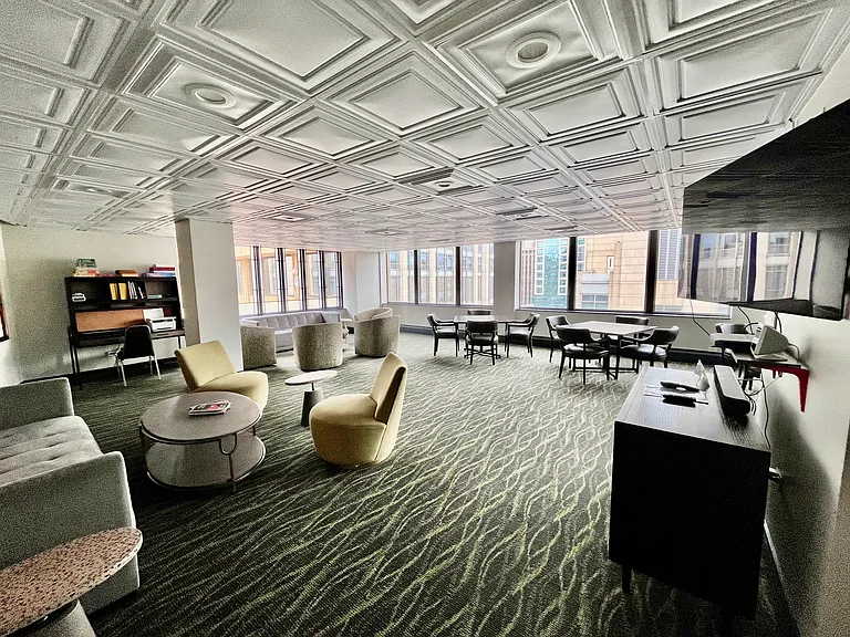 26th floor: common meeting space for residents