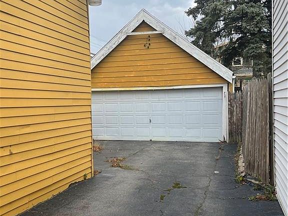 4th image of 436 Lisbon Ave