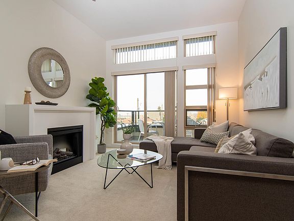 5th image of 738 E 29th Ave #403