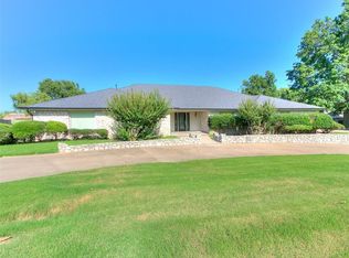 3 Country Club Rd, Shawnee, OK 74801