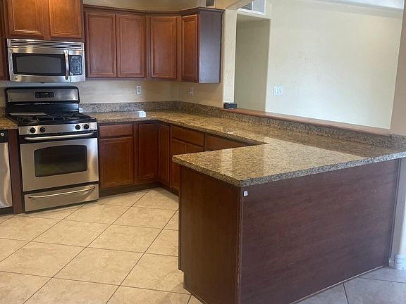 3rd image of 477 E Meadow Ln