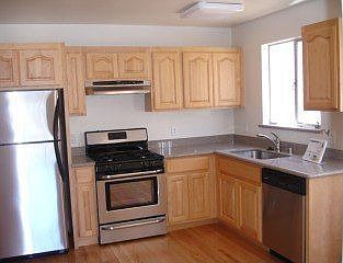 2nd image of 386 Eastmoor Ave