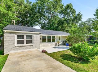 1208 Hawthorne Rd, Hanahan, SC 29410