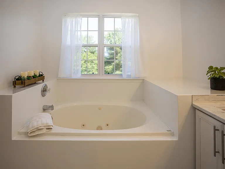 Emerald Ridge Dr — Photo 28