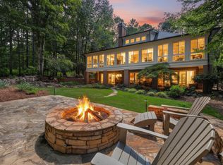 2701 Parrotts Pointe Rd, Greensboro, GA 30642