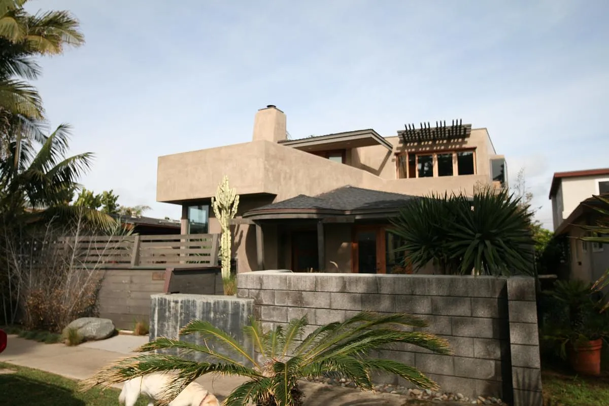 475 Neptune Avenue — Photo 1