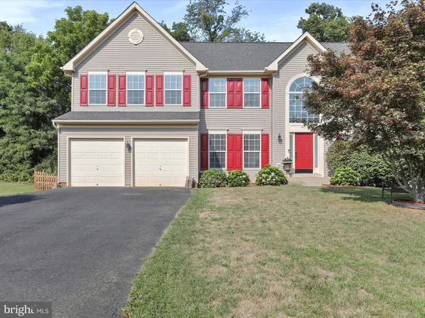 361 Sawgrass Dr, Charles Town, WV 25414