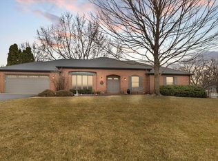 526 Crestlane Dr, Warsaw, IN