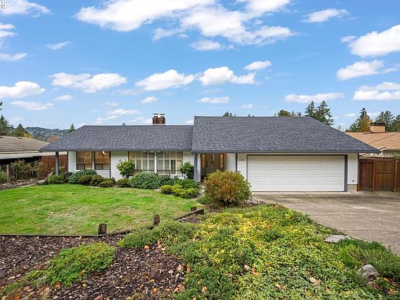 3rd image of 2492 Donegal Ct