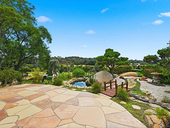 3rd image of 10649 Meadow Glen Way E