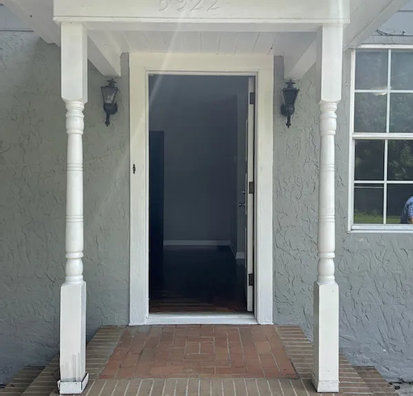 5922 Highway Ave — Photo 2