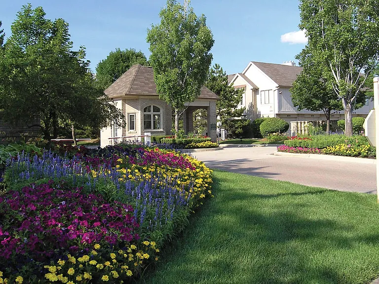 Manors at Knollwood — Photo 7