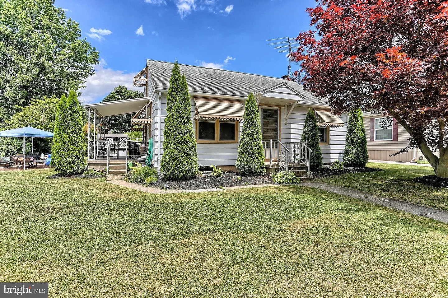 312 W High St photo 1