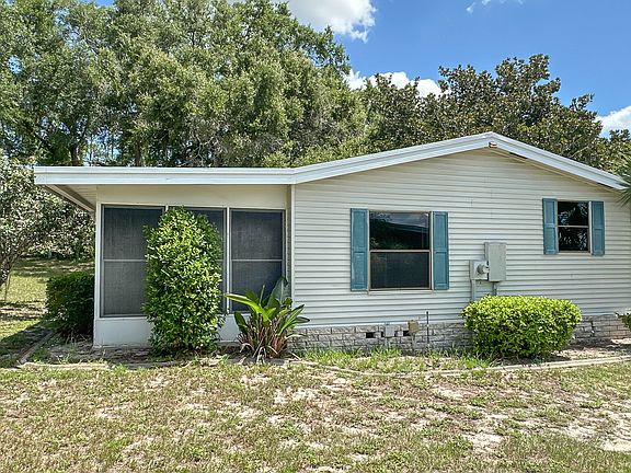 5th image of 214 Birch St #293