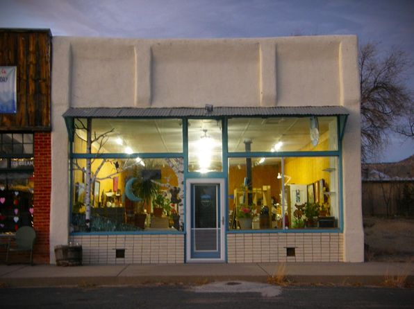 341 E 9th St, Cimarron, NM 87714