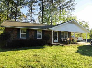 231 Rutledge Dr, Winder, GA 30680